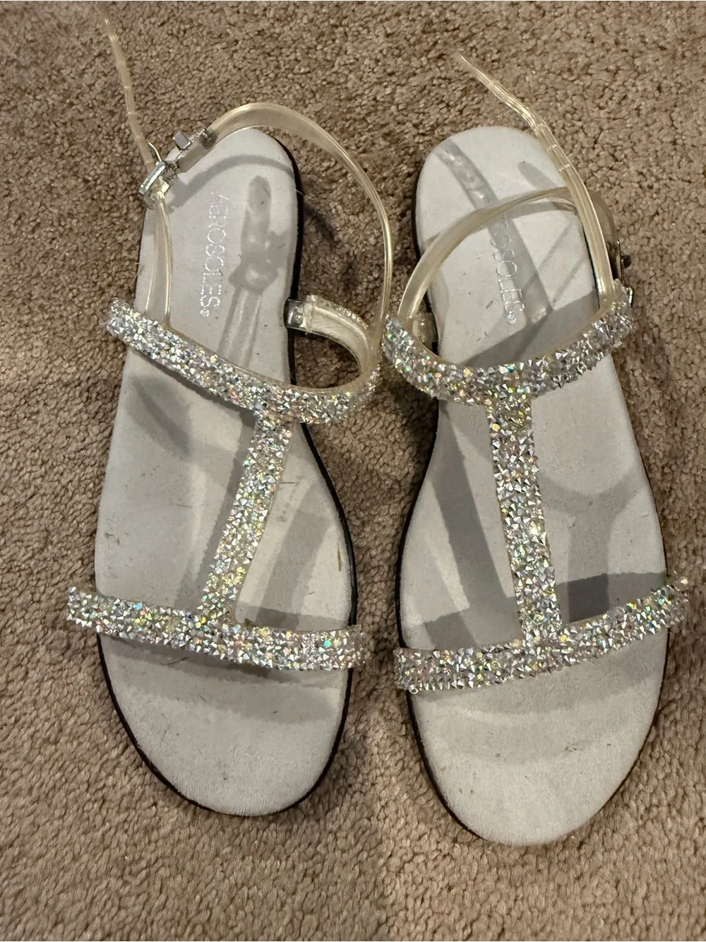 AEROSOLES Silver Glitter T‑Strap Crystal Sandals